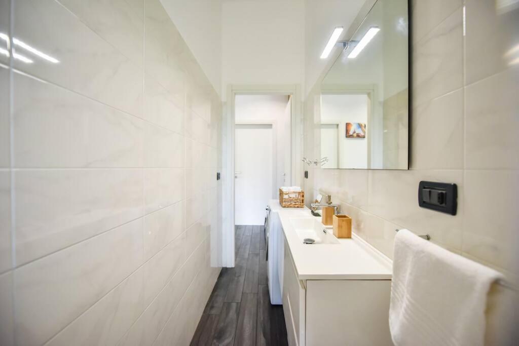 Benvenuti Casa Leo - Elegante Appartamento Torino Kültér fotó
